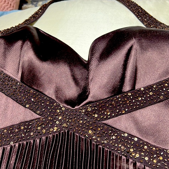 Evening gown by Laundry by Shelli Segal - Picture 10 of 13